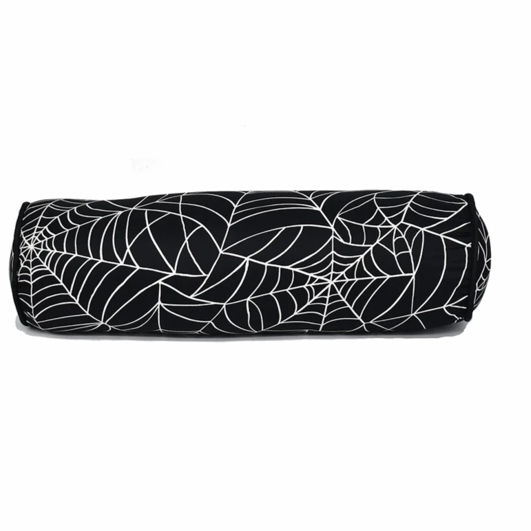 sininlinen's tweet photo. Choose your own adventure and pick the perfect bolster pillow to cuddle with. ✨
#bedroom #bedroomgoals #bedroomdecor #bedroominspo #bedroomdesign #bedroomvibes #bolsterpillow #sininlinen #pillowparty #pillowfight https://t.co/iz2kqalijB