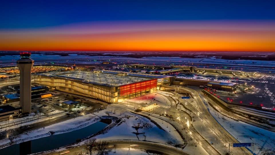 A new journey for Kansas City is about to begin! We are just a few short days away from opening the doors of the new single terminal at @KCIAirport to the world. 

WATCH HERE: youtu.be/U1YrnhpHOoM