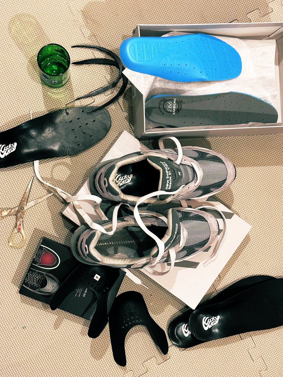 mixedspace's tweet photo. 作業中
#M993GL
#newbalance
#kickswrap https://t.co/SKxbjnc4j8