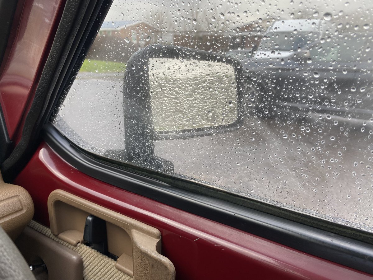 nickinnocent's tweet photo. Unfortunately it has rained heavily and therefore in approximately ten minutes I will be sat on a pile of rust. #poorcar https://t.co/qHXVIK52MQ
