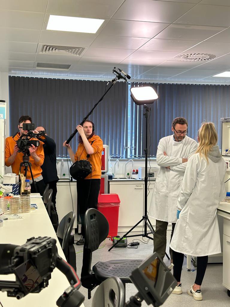 An excellent day of filming #swabandsend educational material for the @LSTMnews #LivingLiverpool project with @EITC. Looking forward to launching the #AMR project with #Liverpool schools very soon