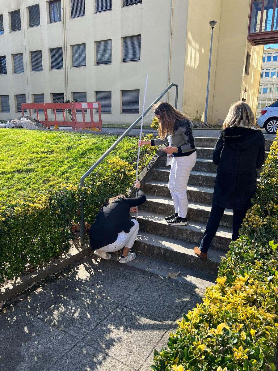 mathcitymap's tweet image. #mathcitymap workshop in progress! Sina and Simone introduce the system to #teachers at #roseda conference. Perfect weather and motivated teachers ☀️😁👏🏻🇵🇹
#iteachmath #twlz #porto