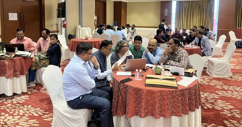 Kanupriya78's tweet photo. The investments made by @UPGovt for strengthening Immunization supply chain lead to the stupendous increase in UP EVM scores from 57 to 83 percent between 2016 and 2022. @UNICEFIndia is happy to have contributed. Now aiming for 100 percent through EVM improvement plans https://t.co/A7V3AxCYjL