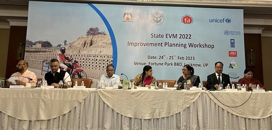 Kanupriya78's tweet photo. The investments made by @UPGovt for strengthening Immunization supply chain lead to the stupendous increase in UP EVM scores from 57 to 83 percent between 2016 and 2022. @UNICEFIndia is happy to have contributed. Now aiming for 100 percent through EVM improvement plans https://t.co/A7V3AxCYjL
