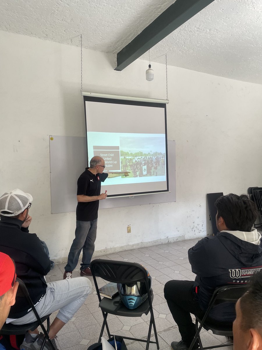 TertuliasQatar's tweet photo. Imágenes del seminario Deportes es Cultura de ⁦⁦@InfoScholas⁩, ⁦@edgarnica1987⁩ ⁦@AEIGovea⁩ este jueves en Ciudad de México https://t.co/8CG7dMOBPZ