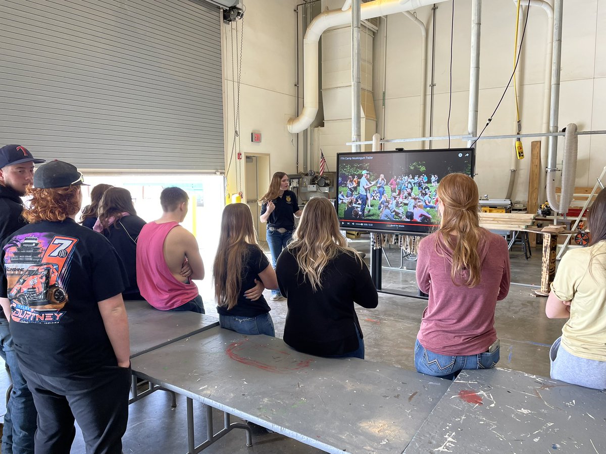 Check out the most recent segment of our chapter engagement series⚡️

Yesterday during class time, members took some time to learn about upcoming opportunities in FFA, as well as reflecting on their FFA journey this far!

#livingtoserve