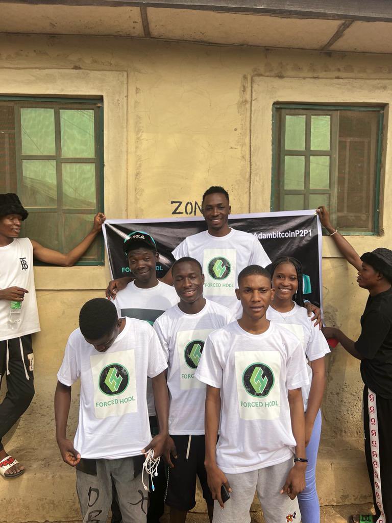 ForcedHodlToken's tweet photo. Forced Hold Family

#FreeNigeriaP2P https://t.co/VDxSVh6nce