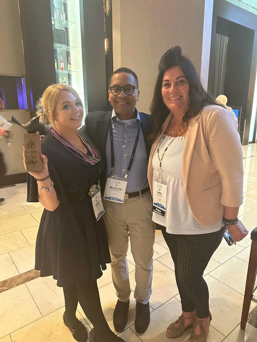 TheApartmentNetwork tweet media