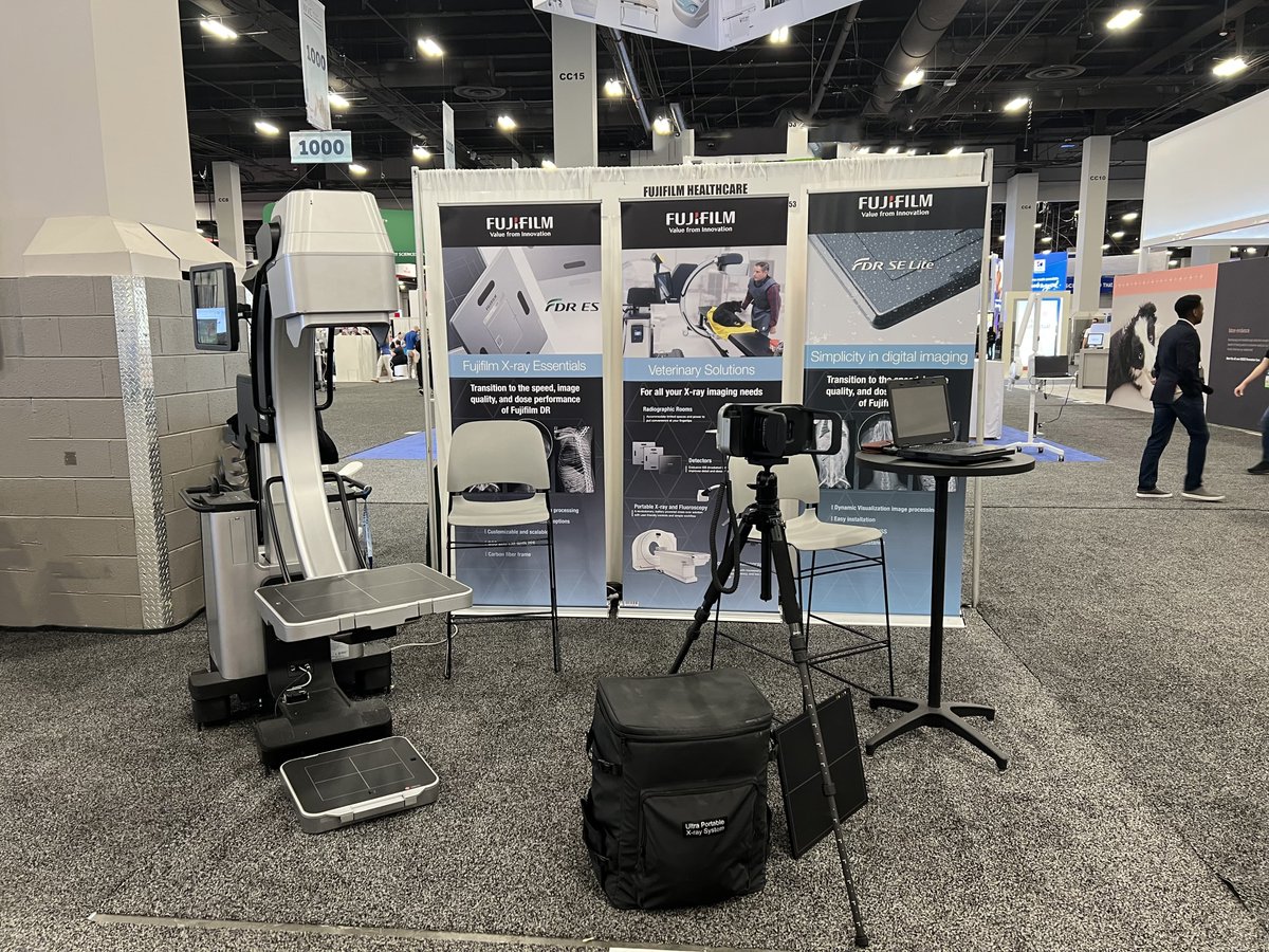 FujifilmHealth's tweet image. Veterinary staff &amp;amp; pets deserve the best in medical imaging too! At #WVC2023, our Fujifilm team demoed the FDR Cross, a hybrid c-arm and portable X-ray solution &amp;amp; the FDR Xair, a handheld portable X-ray that can accommodate imaging anywhere needed! #AnimalHealth  @ViticusGroup_AH