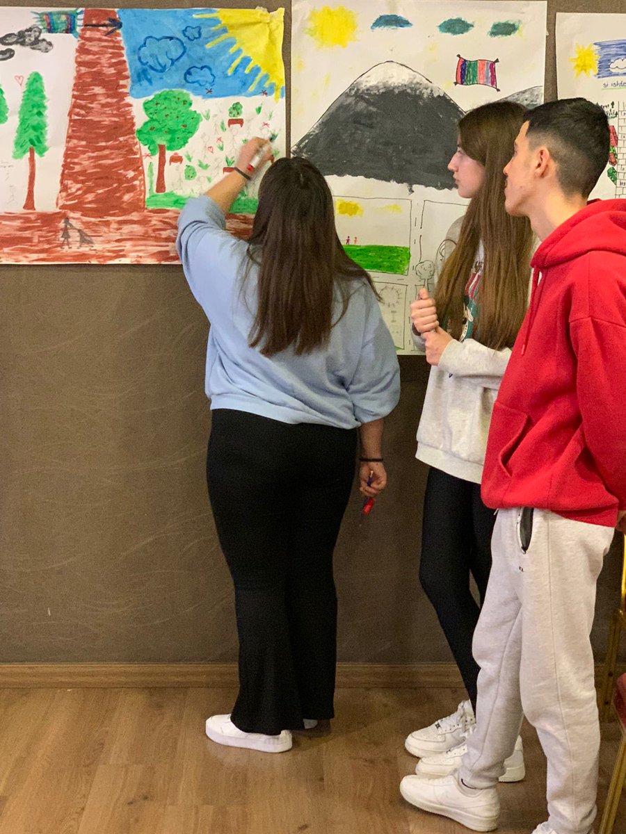 tdh_albania's tweet image. 👭Youth empowerment journey has started, through #YouCreate for the youth leaders from Tirana, Elbasan, Dibra and Fieri. This training is organized in the framework of “Youth Voice for Justice and Rights” project, implemented by Tdh and funded by @AustrianDev 
@ADCinAlbania