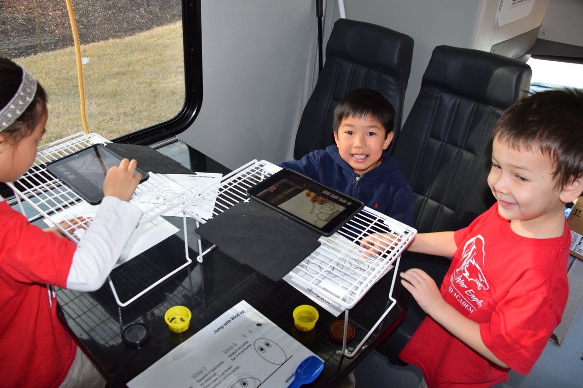 WoodwardAcademy's tweet photo. WN is hosting the iTeach MakerBus for our K-2nd graders today. They built flippers, catapults and made stopmotion animated videos. Students are engaged and learning more about STEAM!!!#Kennesaw #makerbus @woodwardacademy @wnlearns @namburar https://t.co/wzqVdLr77m