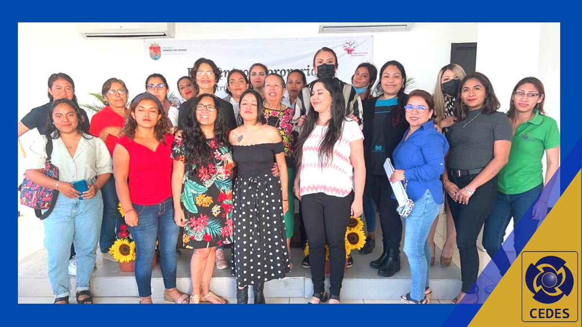 cedesunach's tweet photo. Género | Andrea Mena Álvarez, Coordinadora General del CEDES asiste a la Conferencia "Del amor a la violencia. Desmitificando el amor romántico" impartida por la Activista Feminista Nadia López.
#CEDESpresente
#ActitudUNACH
#Vinculación https://t.co/ZVYoQNsdFY