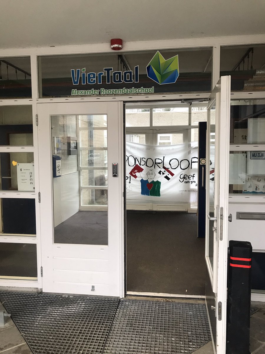 ivvuuren's tweet image. Weer of geen weer, 
samen lopen voor giro 555 
#sponsorloop