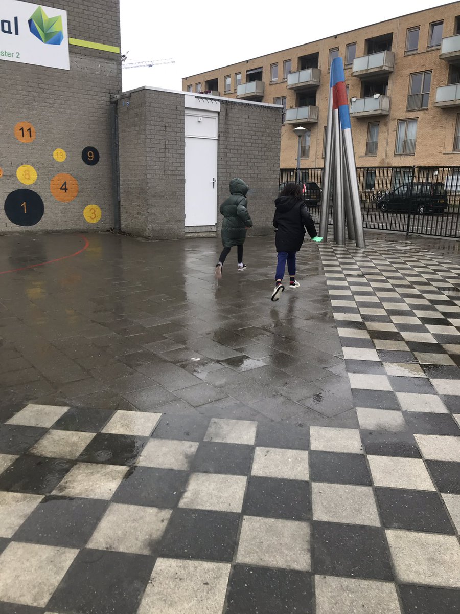 ivvuuren's tweet image. Weer of geen weer, 
samen lopen voor giro 555 
#sponsorloop