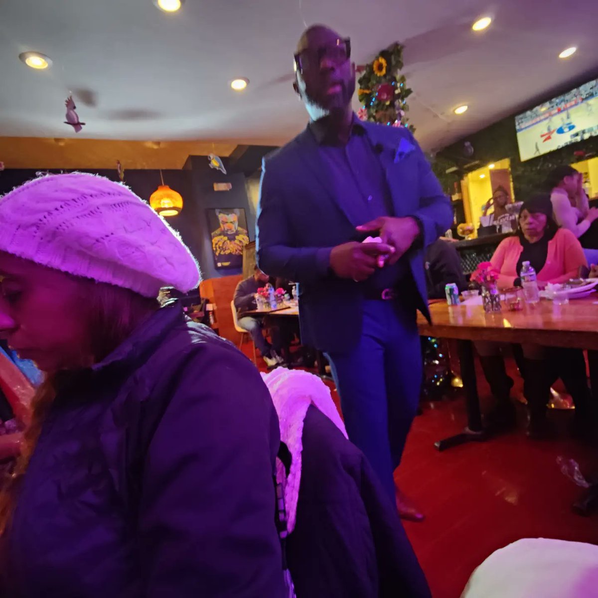 RynginG's tweet photo. Amazing event last night in the hands of Bed Stuy, very intense discussion about combating the hate and violence that's been happening within the Brooklyn Communities. There was also great food for a nice serving of dinner to enjoy the moment.
#freefoodevent
#bleufinbarandgrill https://t.co/Wwx2LDC38K