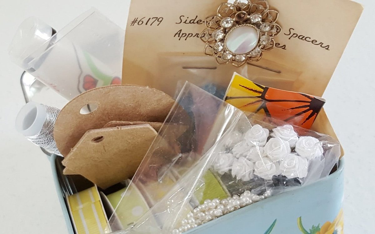 swirlingO11's tweet photo. Junk Journal Trim and Notions Supplies, Vintage Items https://t.co/Vc9zVRKWtv #EteamUnity #SMILEtt23 #TMTinsta https://t.co/ySynbHE3p1
