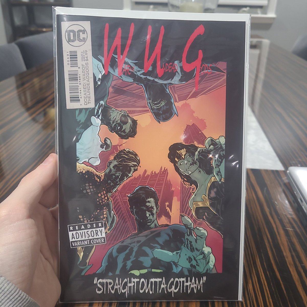 NICKGQNYC's tweet photo. Cool #hiphop #variant #comicbooks this week #dceased + #liquidkill now avail on https://t.co/BUcievk1yq https://t.co/jruUvGZYPQ