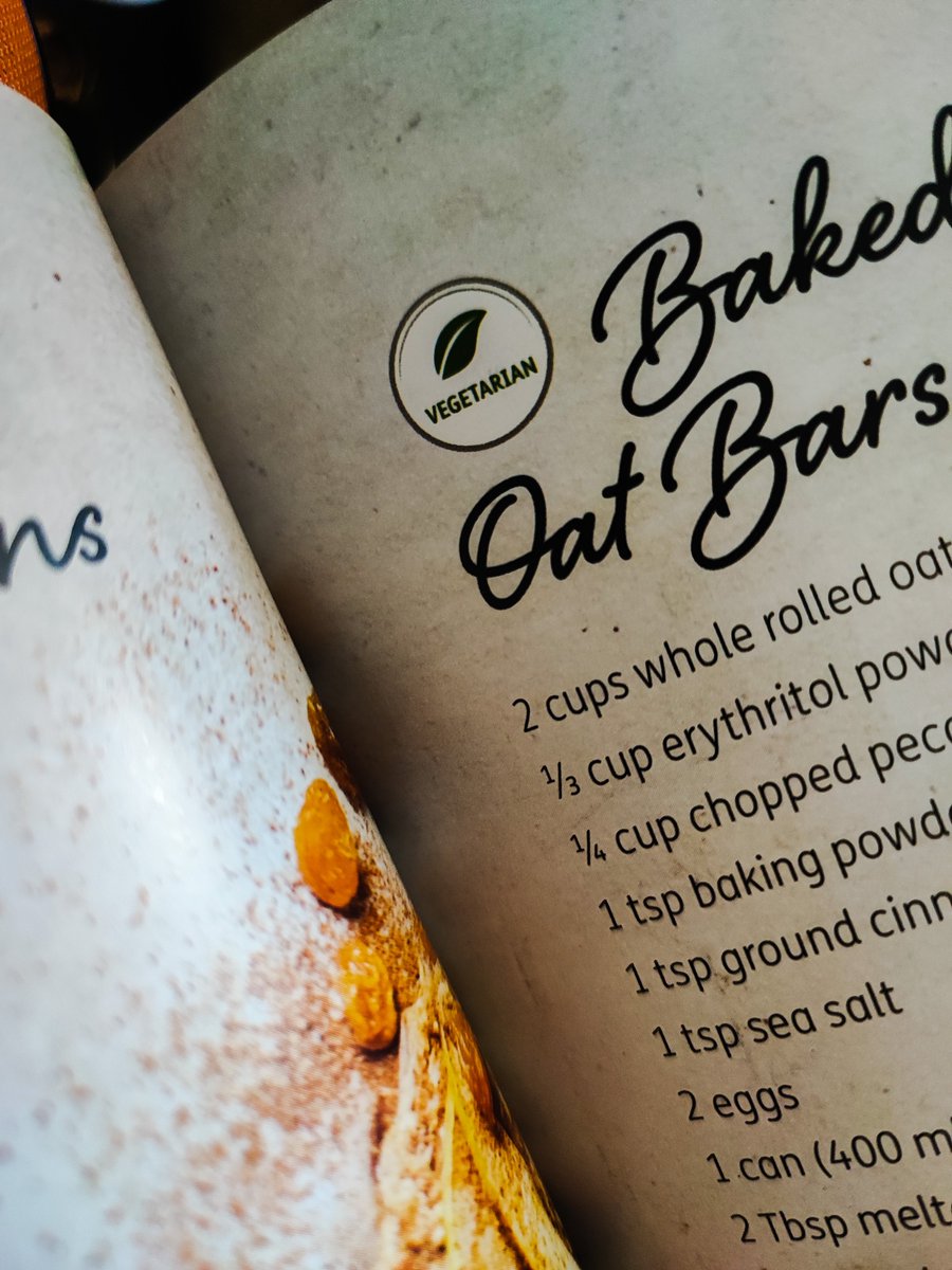 roeliareads's tweet image. #RoeliaReadsAndCooks #RoeliaReads #CookbookReview #ThriveBook #BookifyZA #FoodieFriday

Read and Cook: "Thrive: Healthy Recipes That Break the Diet Rules" by Nicci Robertson @niccirobertson 

I shared my thoughts here👉roeliareads.co.za/read-and-cook-…