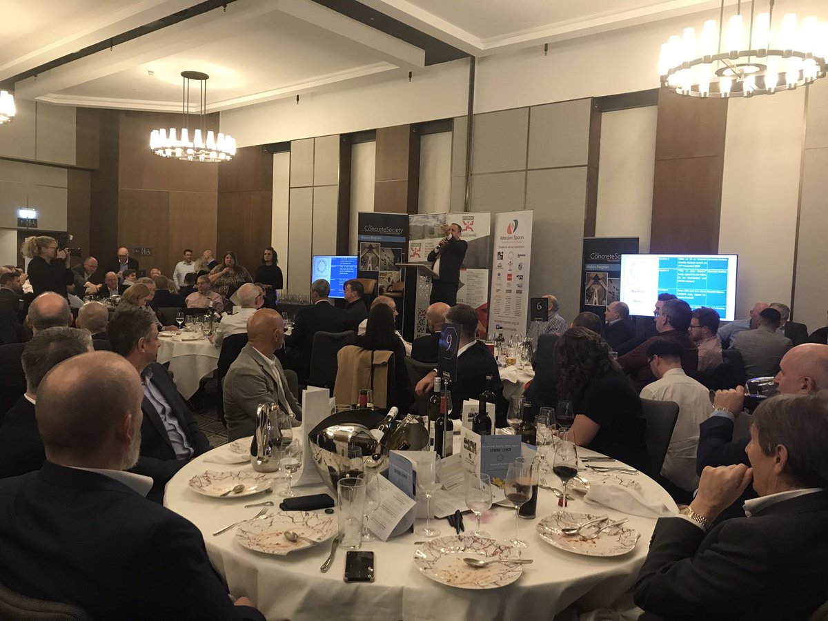 KateTweetThomas tweet media