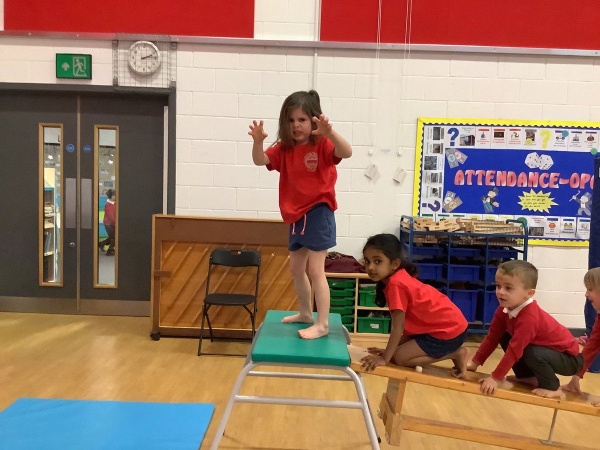 FS2Underthesea's tweet photo. Prowling like lions in PE today! https://t.co/xewJFD4rWl