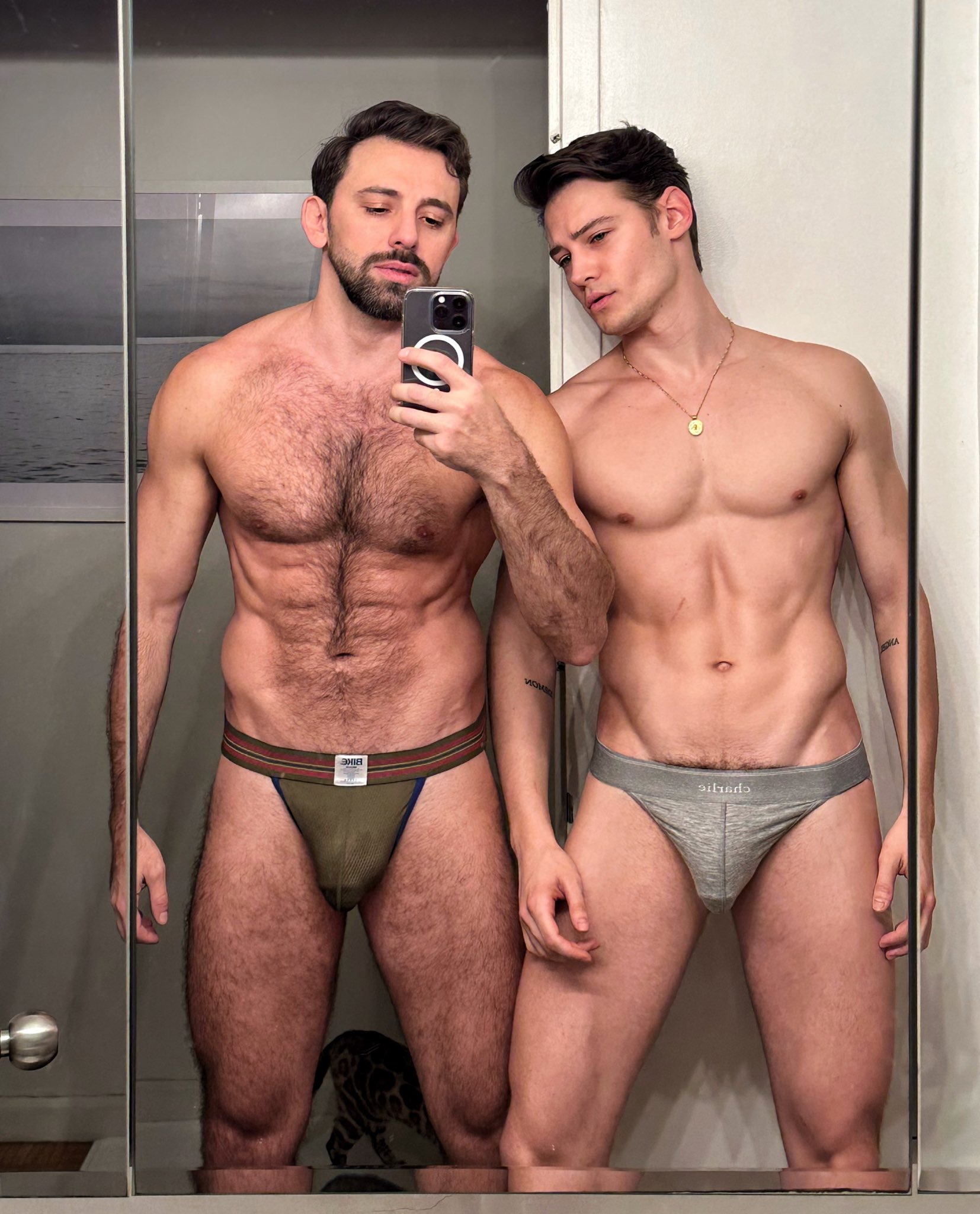 TW Pornstars - Lap_NYC. Twitter. Found this stud in my bathroom this  morning @withianbradley. 3:41 PM - 24 Feb 2023