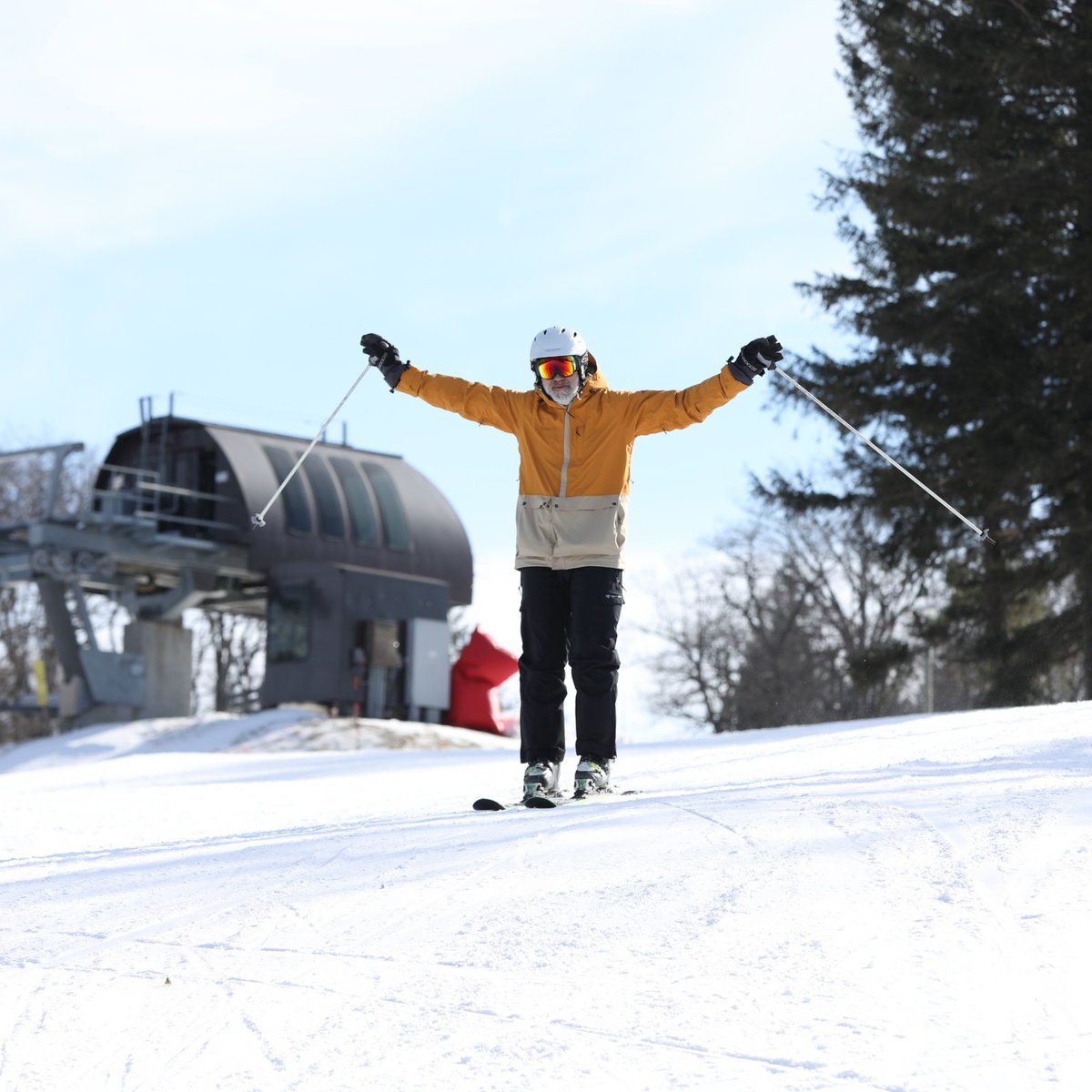 Laurel Mountain Ski tweet media