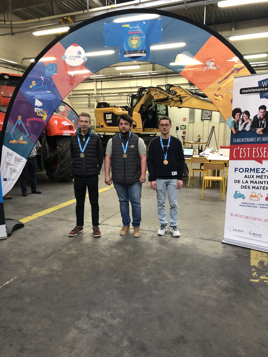 LPEiffel's tweet photo. Bravo à Pierre ASTIER qui remporte les qualifications régionales des Worldskills, aux professionnels et aux enseignants qui ont participé activement à la réussite de ses deux journées qualificatives 👏 https://t.co/3wOE5UMShr