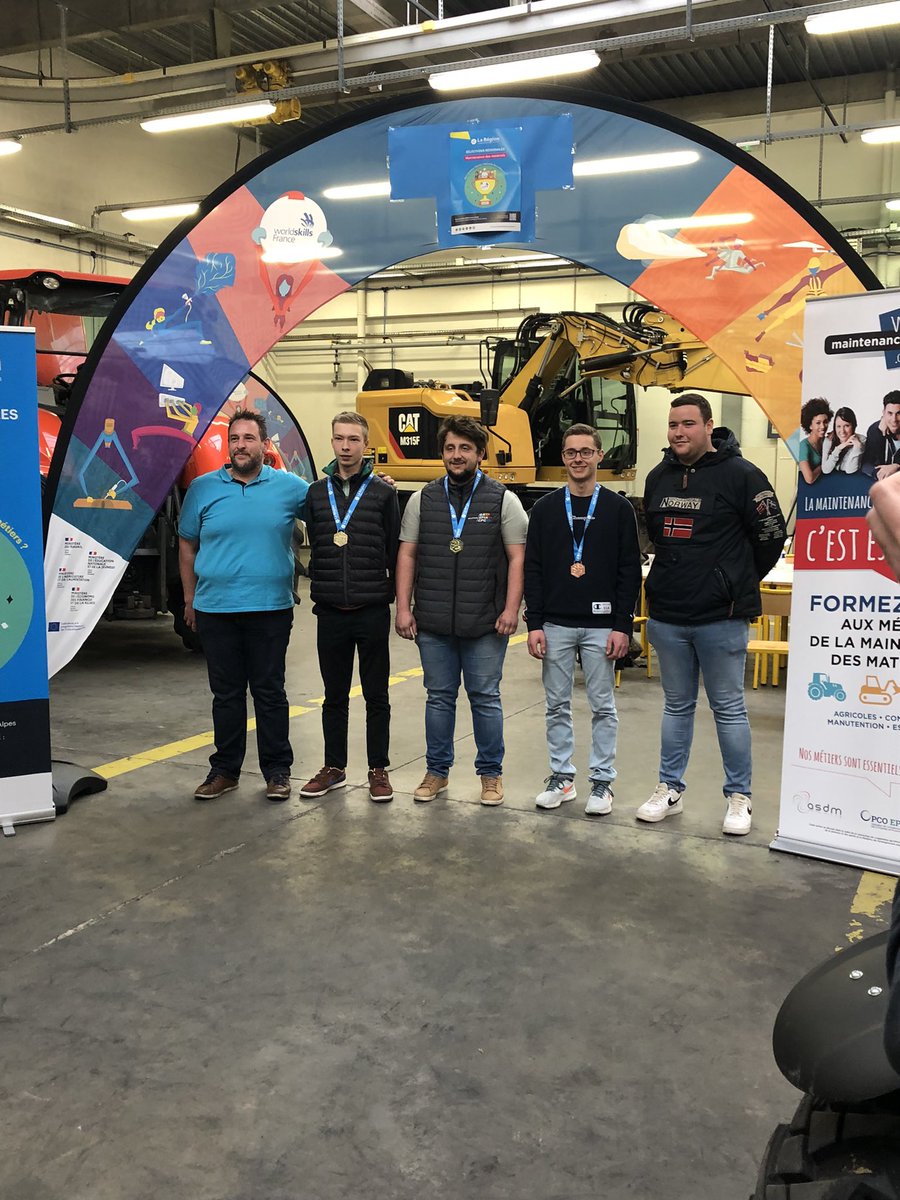 LPEiffel's tweet photo. Bravo à Pierre ASTIER qui remporte les qualifications régionales des Worldskills, aux professionnels et aux enseignants qui ont participé activement à la réussite de ses deux journées qualificatives 👏 https://t.co/3wOE5UMShr