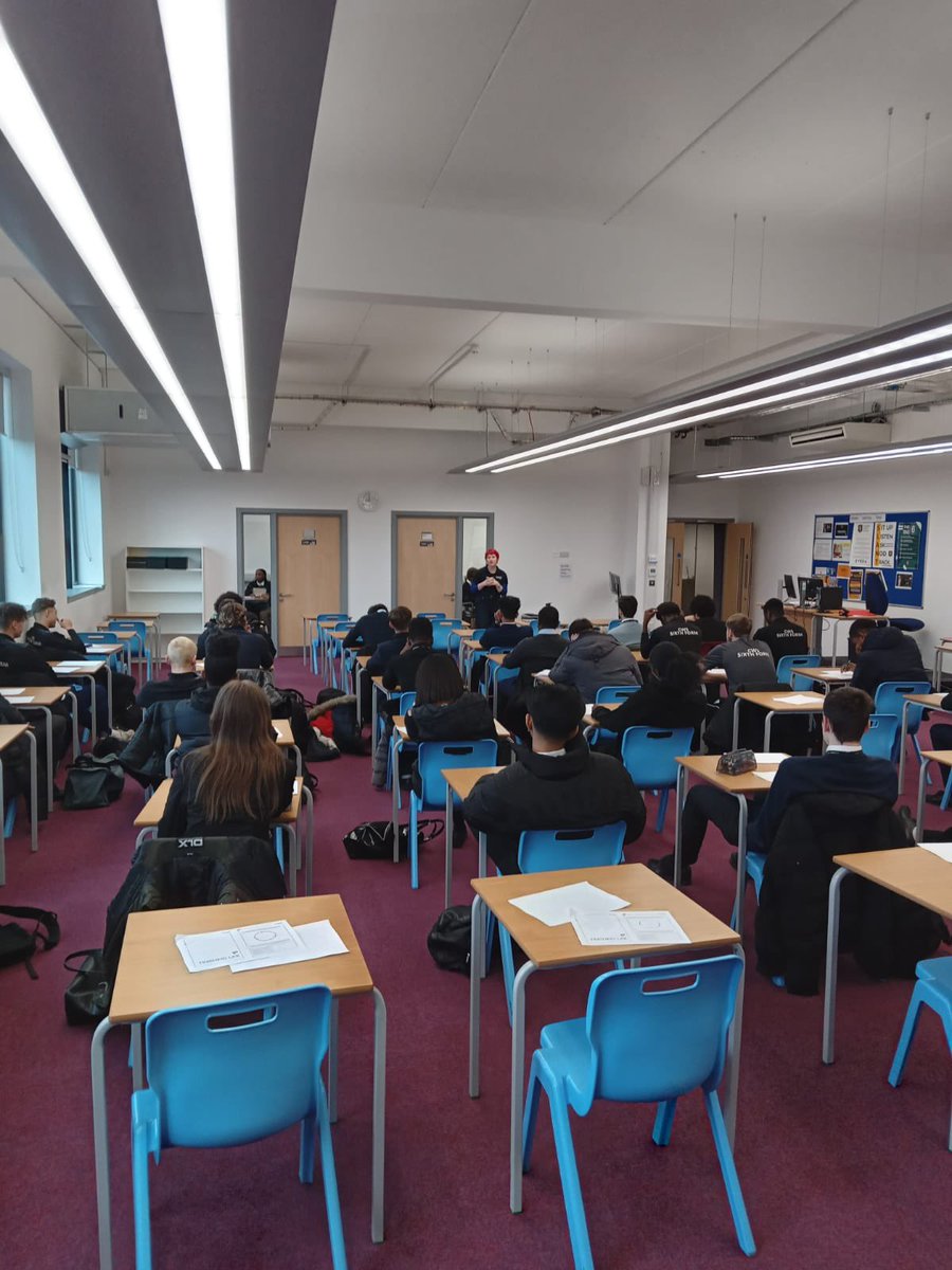 CWSCroydon's tweet image. Thanks to Elevate for their revision workshop with Year 13 today #aceyourexams #finishingline #treds