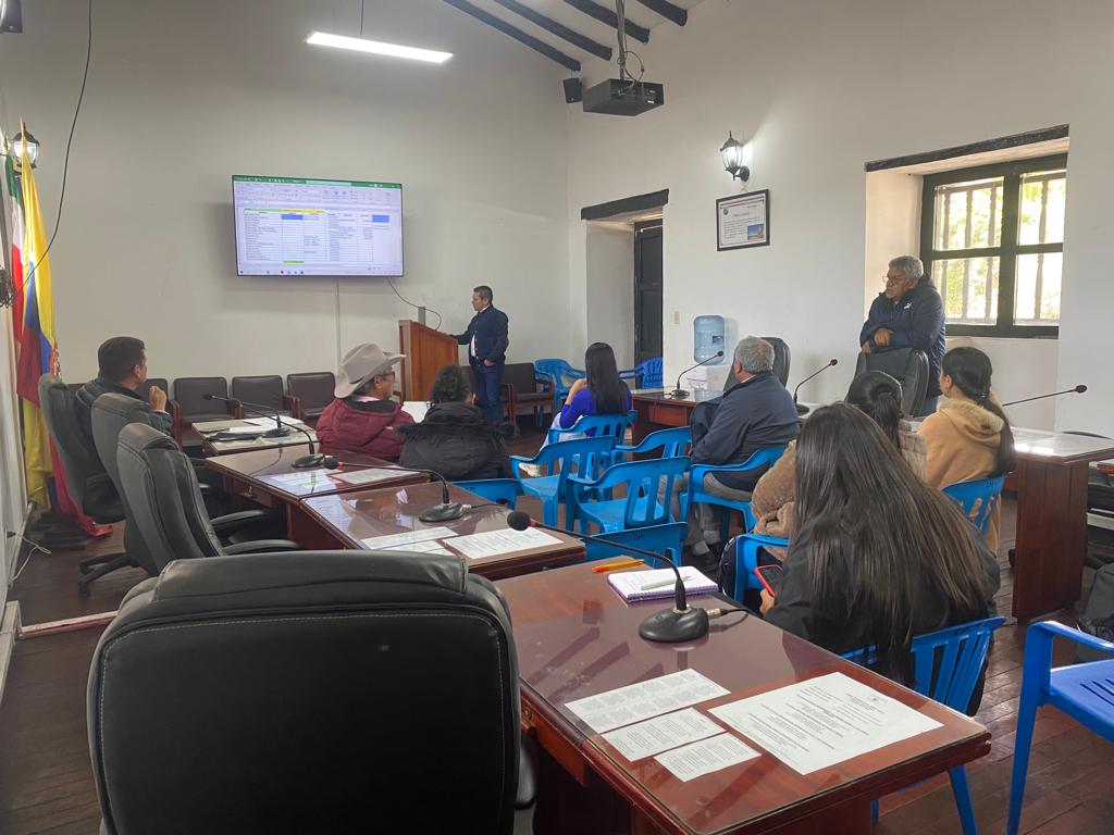 fedecarboy's tweet photo. La Federación avanza en representación del #sectorcarbonero @fedecarboy
https://t.co/s6aP5CfthA
#fedecarboy #Sogamoso #gameza #Tasco #socha #socota #Boyacá #paramodepisba #delimitaciónpáramodepisba #MineriaBienHecha #mineriaresponsable #CARBÓN https://t.co/dFwg0ZGPdM