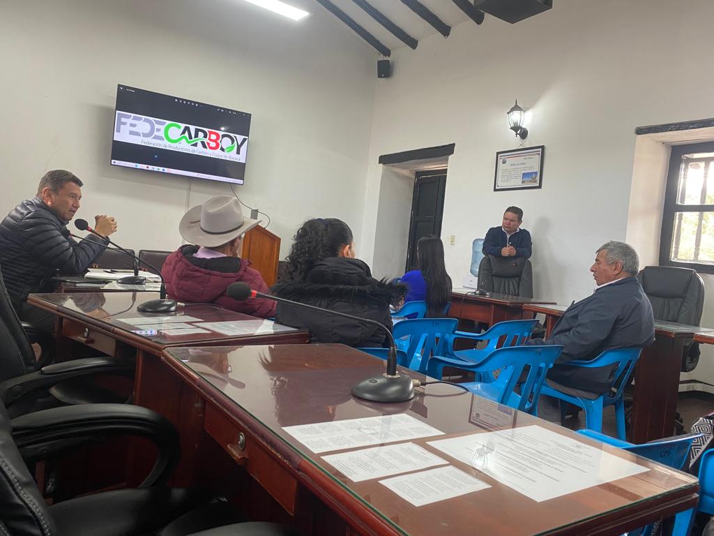 fedecarboy's tweet photo. La Federación avanza en representación del #sectorcarbonero @fedecarboy
https://t.co/s6aP5CfthA
#fedecarboy #Sogamoso #gameza #Tasco #socha #socota #Boyacá #paramodepisba #delimitaciónpáramodepisba #MineriaBienHecha #mineriaresponsable #CARBÓN https://t.co/dFwg0ZGPdM