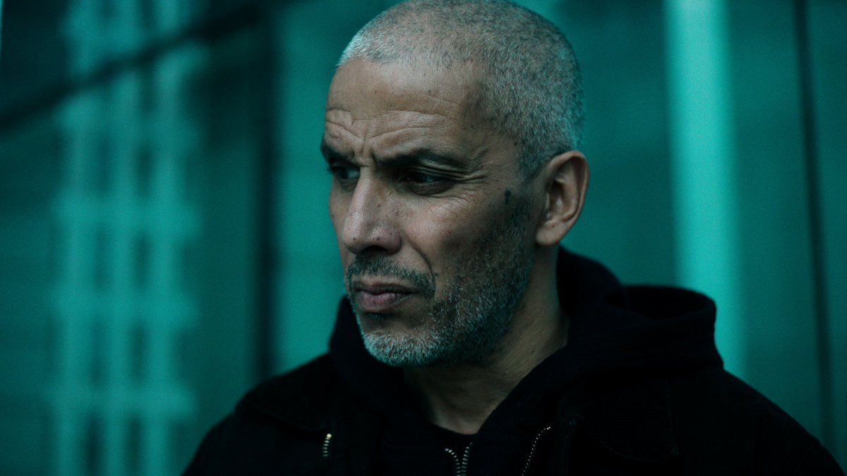 NetflixFR's tweet photo. Sami Bouajila, le boss. https://t.co/J1fZ9uiSNn