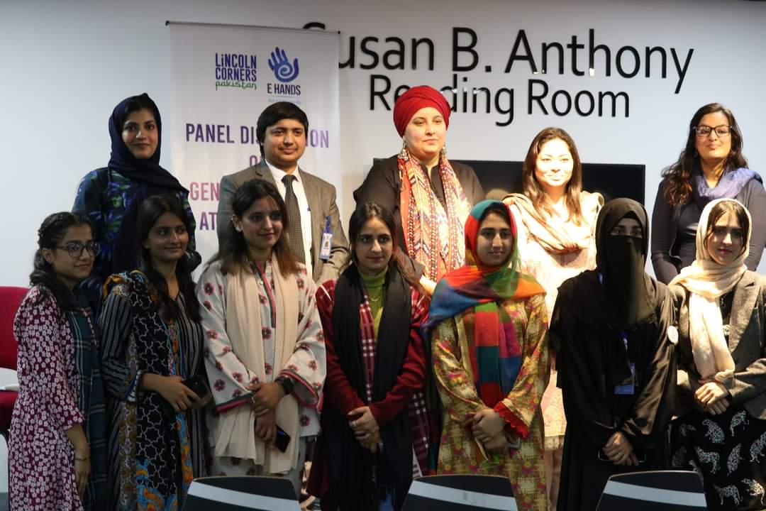 fajerrabia's tweet photo. Students from different universities attended the session. The session was conducted at Susan B. Anthony Reading Room, fatima jinnah women university, Rawalpindi.
#PanelDiscussionOnGenderEquality #EHANDS #LincolnCorners https://t.co/IzhPsloPLv