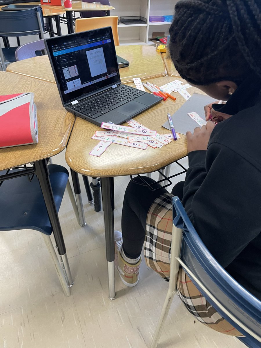 Students in grade 7 core French classes gearing up for their restaurant openings next week!! #admirethetiger <a href="/StMatthewOCSB/">St. Matthew High School</a>