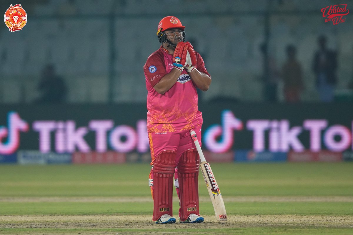 IsbUnited's tweet photo. 📸 The man of the moment! Azam Khan!

Special talent, special knock 🔥 

#QGvIU #HBLPSL8 https://t.co/kPO5jGDIIH