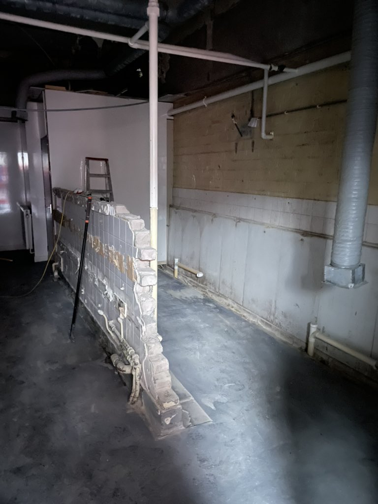 abbotswell's tweet image. We are so impressed at the progress after 1 week of the renovation project! The children are fascinated by the process of the toilet renovations - everything is out #learningtogrowgrowingtolearn #toiletrefurbishment #developingunderstanding