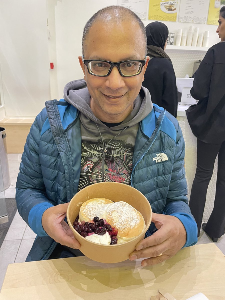 hemakg's tweet photo. @SaturdayKitchen @matt_tebbutt After watching Lee from Fuwa Fuwa make the Japanese pancakes we had to fit them in our city break in London! As you can see our daughter Yashvi loved them!! https://t.co/n1gpFwiwTf