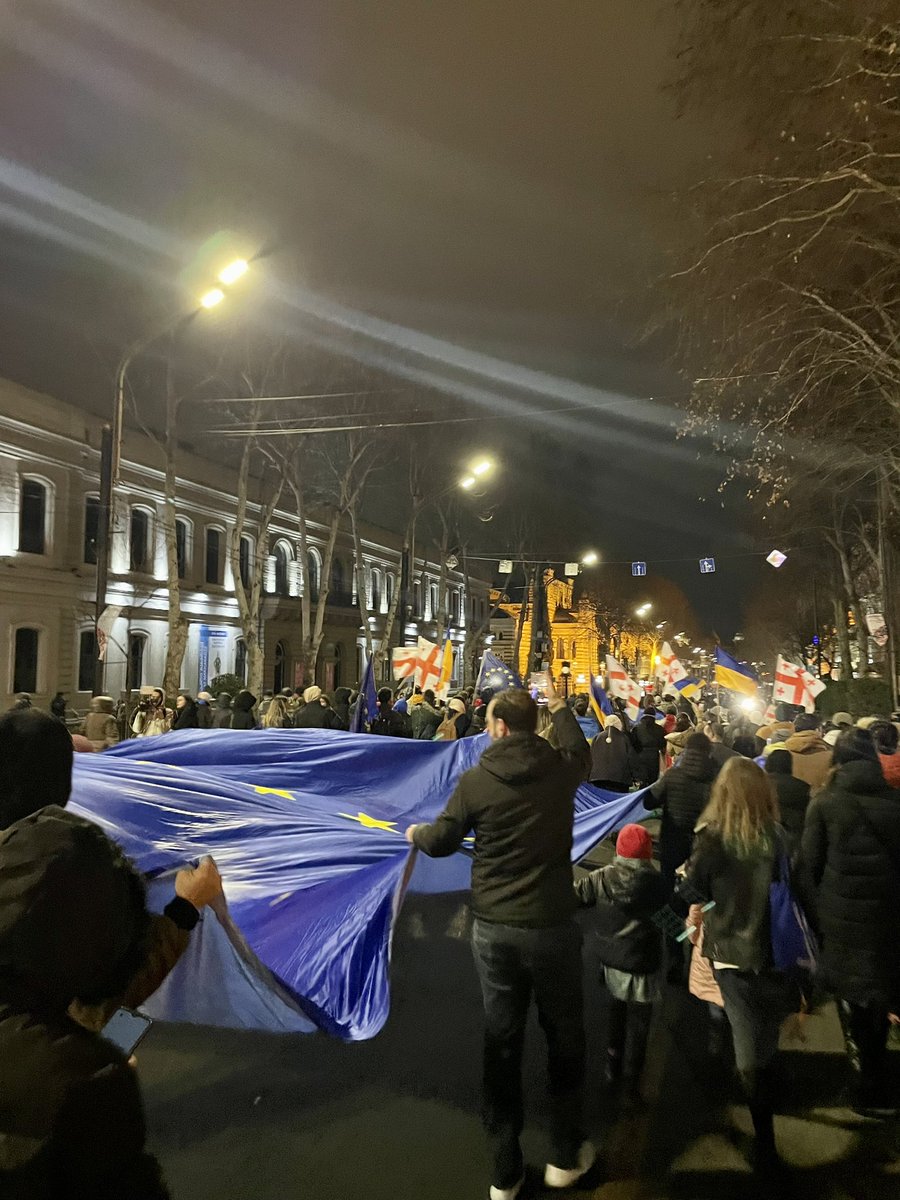 sonjaschiffers's tweet photo. #Tbilisi stands with #Ukraine 🇬🇪🇺🇦 #RussiaInvadedUkraine #УкраїнаПереможе https://t.co/a6CrrFWosD