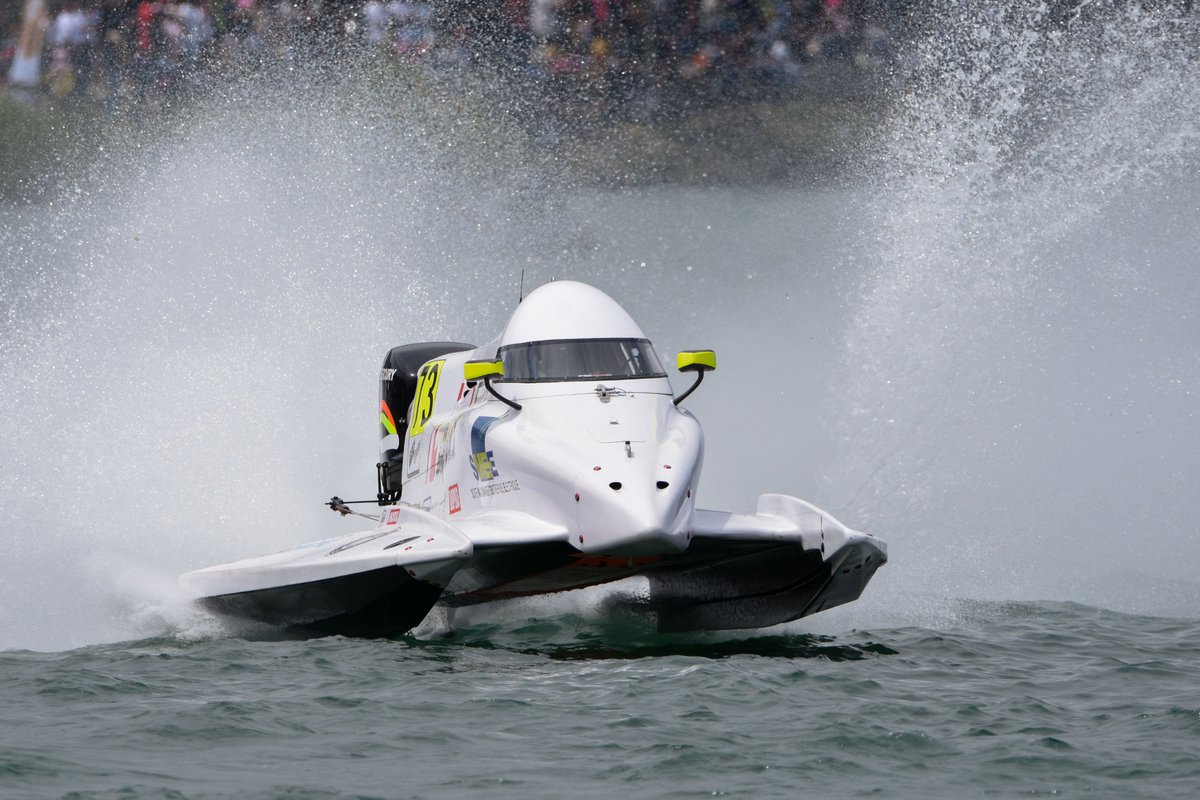 2023 first picture of #73 in free practice.
Tomorrow 9:00 (FR) Qualification sessions.
<a href="/BitcoinLyon/">Bitcoin-lyon</a> <a href="/aurore_btc/">aurore.btc</a> @CYC_hq <a href="/F1_H2O/">F1H2O™</a> <a href="/VilleDeMacon/">Mâcon</a> 
#F1H2OIndonesia #powerboat #Racing #extreme #sports #tobalake