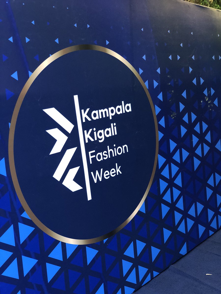 harsh_fact's tweet photo. Guys we are on set done and we are minutes away from starting.
Have you got ur tickets if not feel free to DM.#kkfw2023 @FlyRwandAir @RwandainUganda @ClubPilsener happening  at @PearlofAfrica_H https://t.co/NLpfWKLkP0