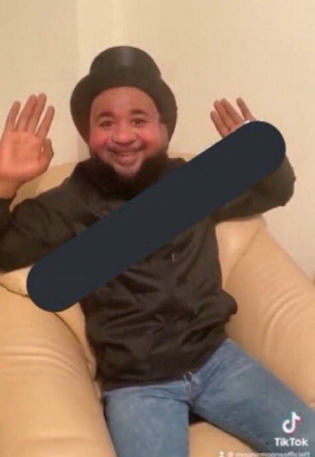 esteban7up's tweet photo. @hadrien_grenier Bon alors une petite boulette par inadvertance de Sergio Ramos #pourrait être pardonnée finalement https://t.co/PXTuHUlVTM