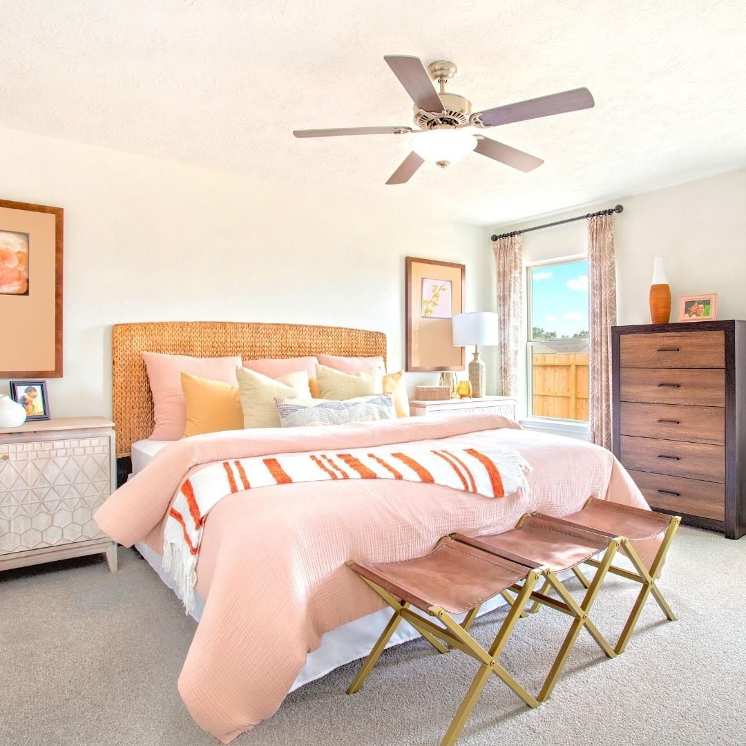 kbhome's tweet image. Which bedroom is your favorite? Comment below!

While our #KBHome Design Studio offers a wide range of choices to bring your new home to life, selections vary per location. 

Learn More. → ms.spr.ly/60165VJsI

#PersonalizedDesign #InteriorDesign