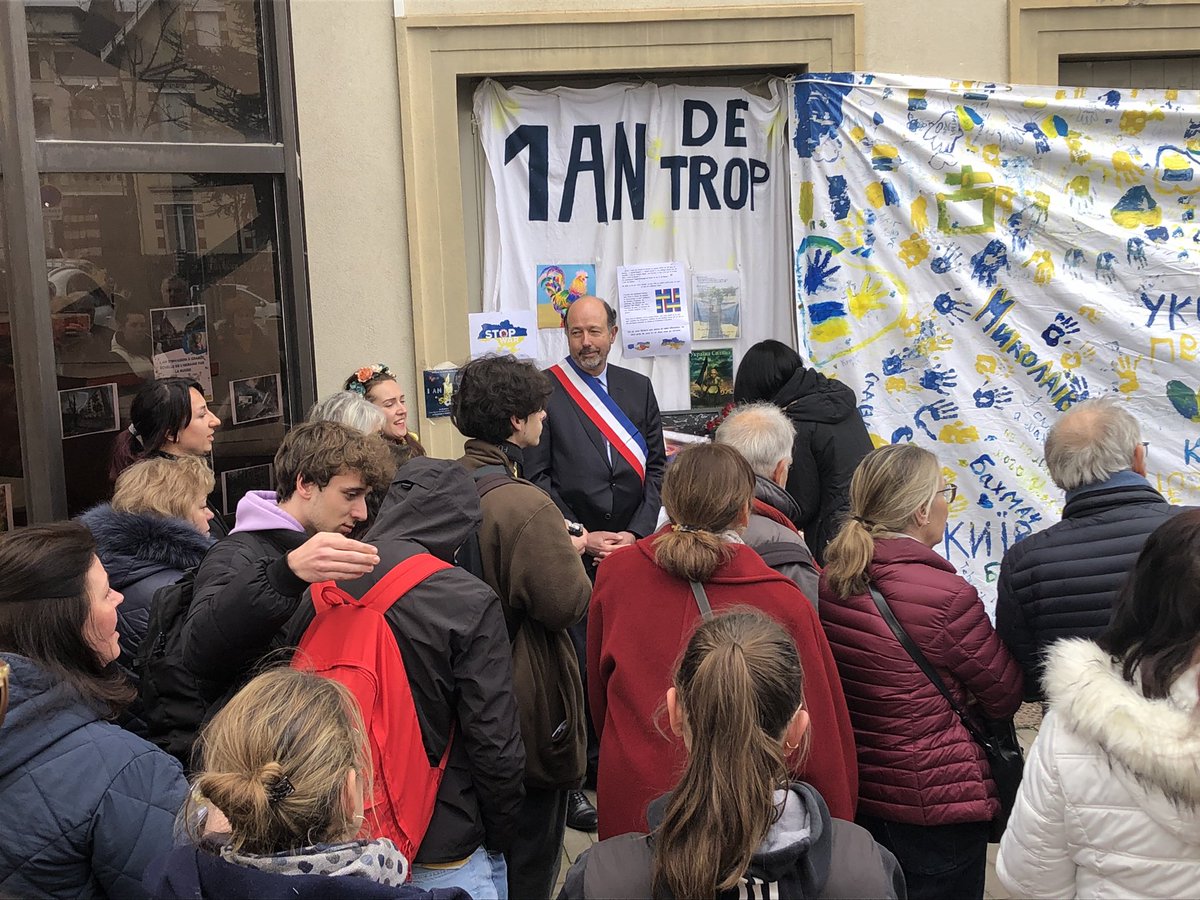 VChamalieres's tweet photo. #Chamalieres
#Ukraine1an
Chamaliéres solidaire avec les ukrainiens depuis le 1er jour:
🇺🇦Mairie pavoisée
🇺🇦Hébergement de l’Association Agir Ensemble Pour l’Ukraine #AEPU dans l’ancienne mairie
🇺🇦Square de Verdun devenu temporairement « Square de l’Ukraine » https://t.co/7my1xVVbo1