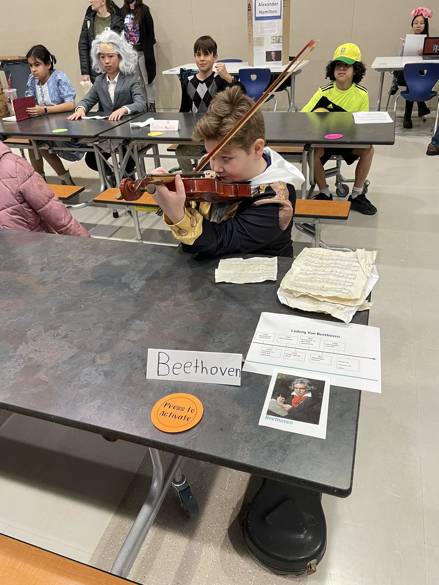 MrsBrond's tweet photo. 5th grade is so proud of our #bcpsmyview Unit 3 projects! Check out some photos from our living museum! https://t.co/Sz3nBYJ5qm