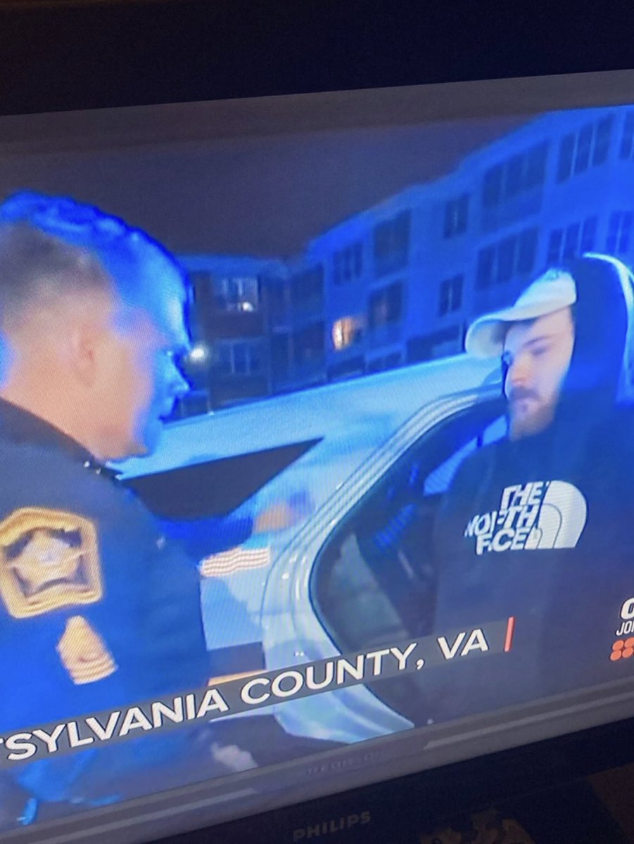 basedspinach's tweet photo. Got arrested yesterday for trafficking raw milk into Virginia https://t.co/hNliWQHzU4