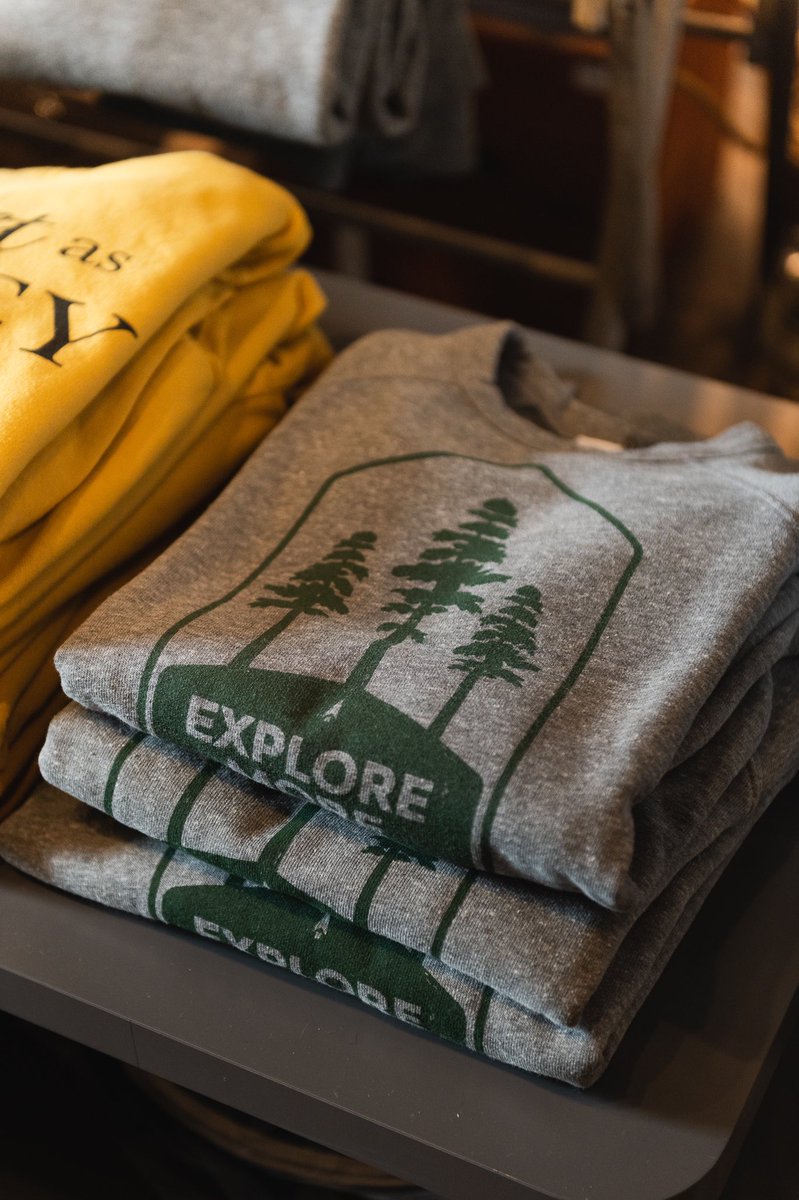 handpicked_home's tweet image. Cozy Fridays 🌬️🌲
•
•
📷: @akanekondophoto ✨
•
•
#goodthings #comfycozy #sweater