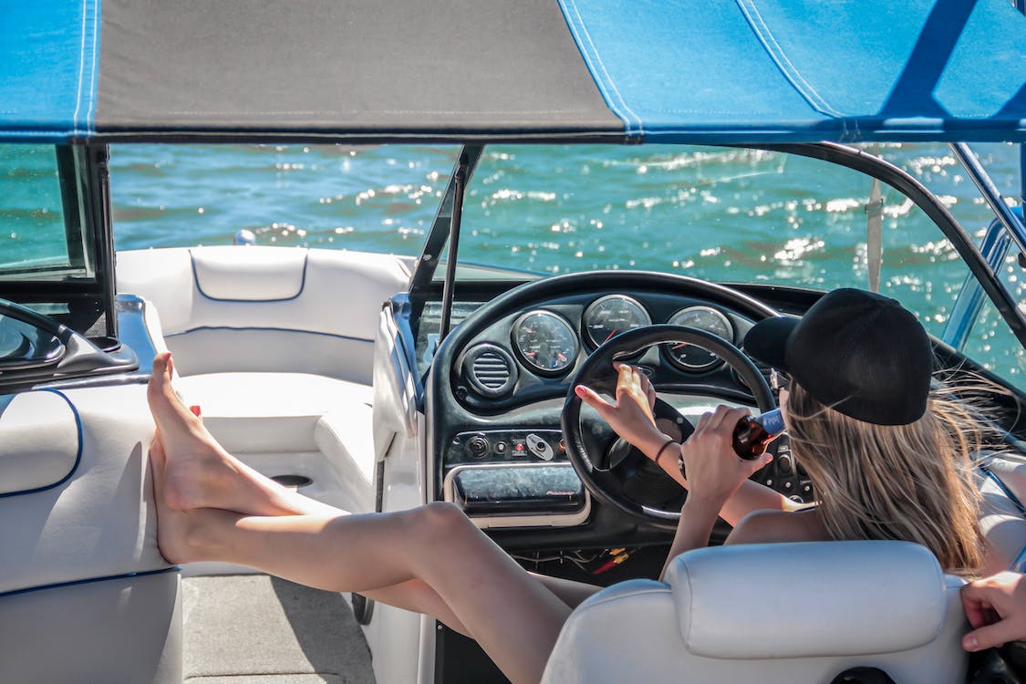 DockageLink's tweet image. If you're someone who loves the water, there's no better way to enjoy it than by owning a boat. Boating is a great way to relax and escape the everyday hustle and bustle of life.

What is your favorite part of boat ownership?

#BoatOwner #BoatBuying