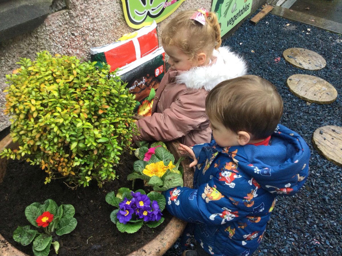 CoalsnaughtonPS's tweet photo. This week our learners have been busy planting flowers, problem solving and using tools. They also had the opportunity to participate in a yoga session, thanks to Karena for being our instructor. #problemsolving  #myactiveworld https://t.co/dQ5Jka9UyG