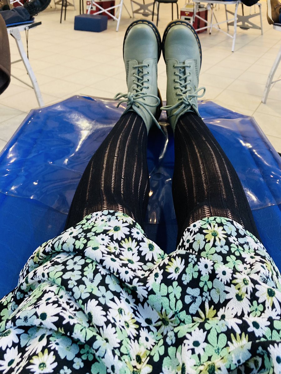 Miss_L_Punkt's tweet photo. 500 gr leichter für den guten Zweck. #blutspendenrettetleben

Erfolgreiche Spende Nr. 50. Bekomme ich jetzt ‘nen Fresskorb? https://t.co/XqNVLl6hnn