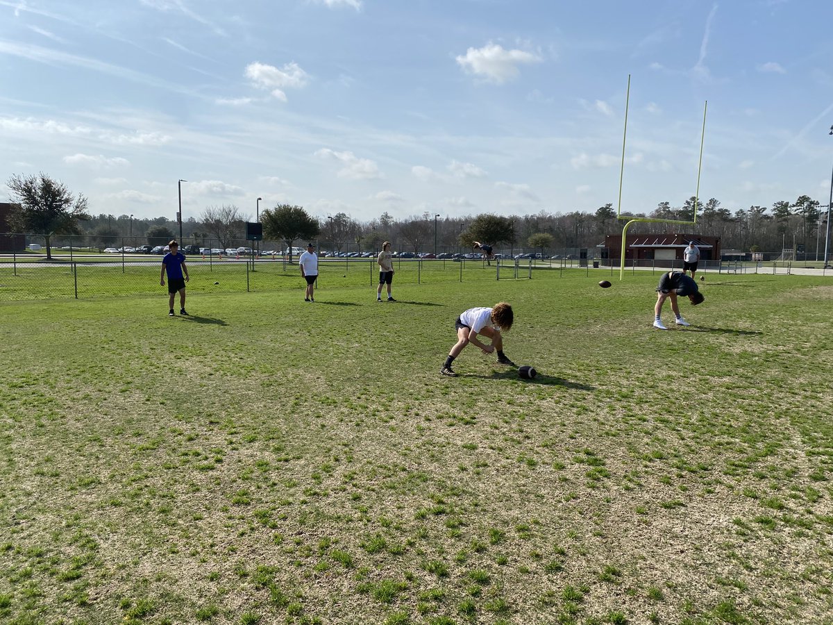 CoachFidler's tweet photo. Thankful to have former NFL Kicker @CoachJSimcsak and NFL Long Snapping Trainer John Dach coming to work with our Ashley Ridge Football Specialists during our Football Class today #HUNT https://t.co/aiXvyHgWwO